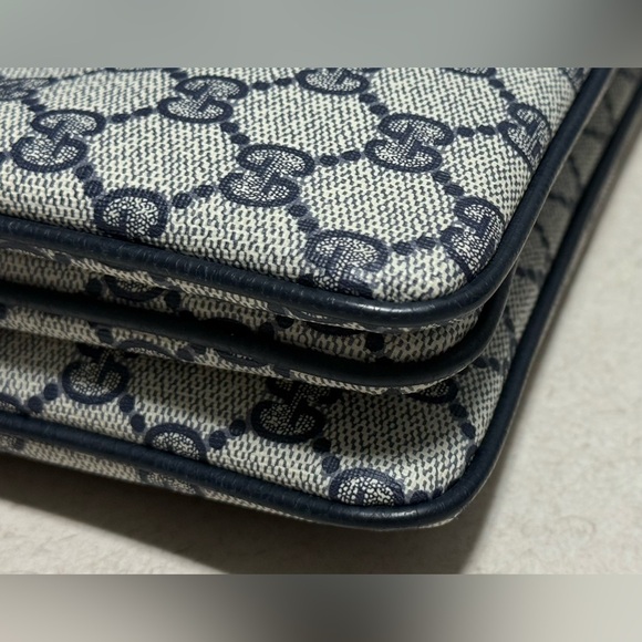 GUCCI Vintage Sherry Line Canvas Shoulder Bag - Picture 7 of 16